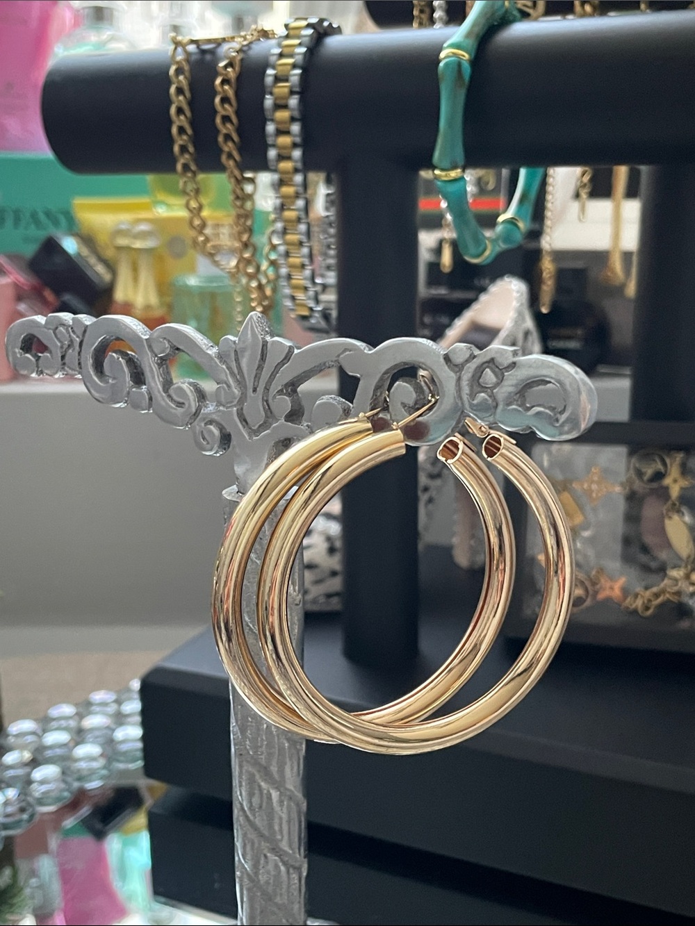 ✨Goldtone Thick Hoop Earrings✨NEW